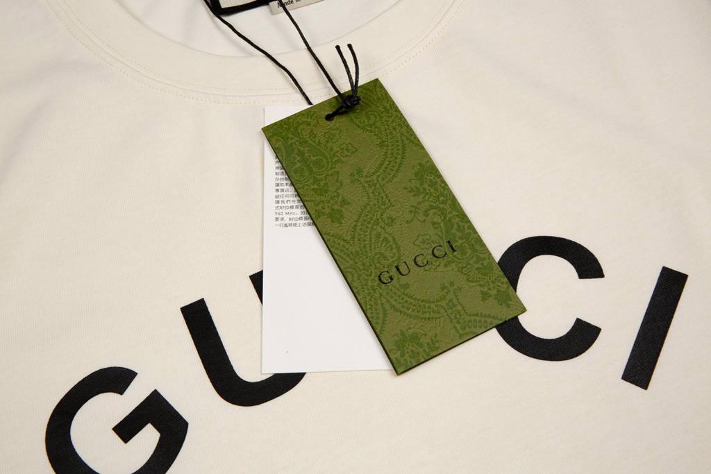 Gv*c* T-shirt